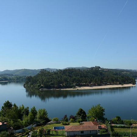 Figurino Do Douro Hotel Melres Екстериор снимка