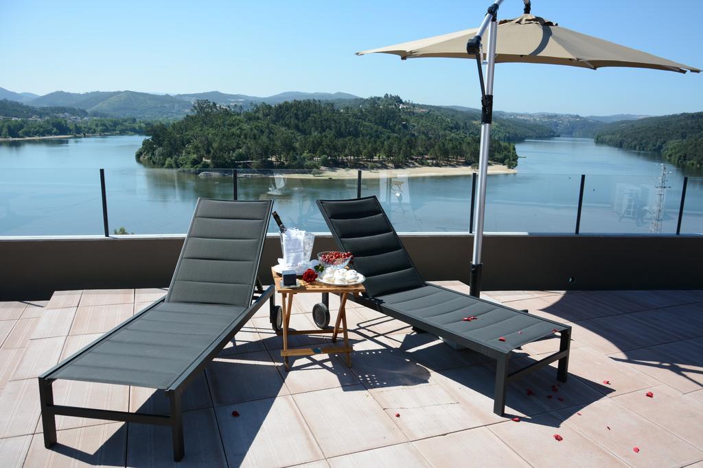Figurino Do Douro Hotel Melres Екстериор снимка