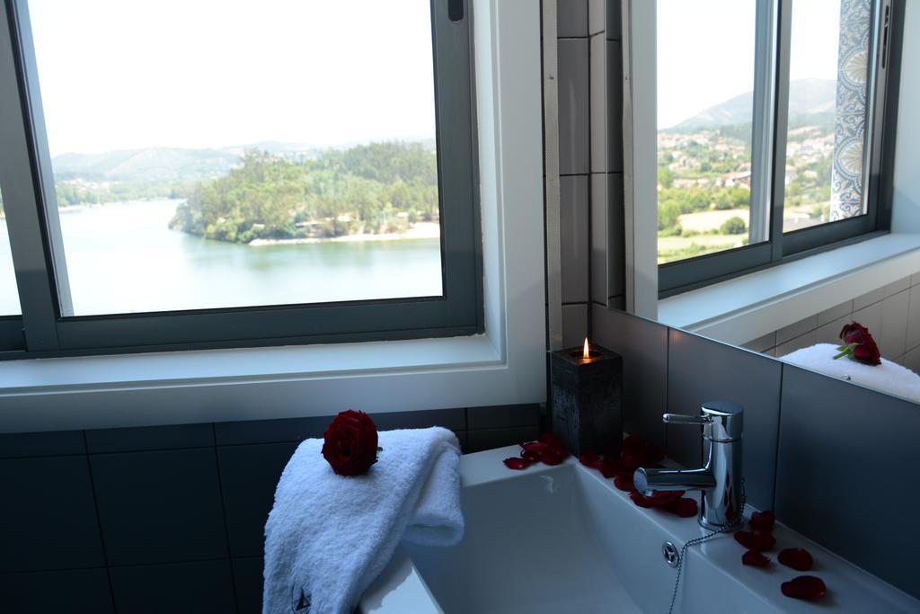 Figurino Do Douro Hotel Melres Екстериор снимка